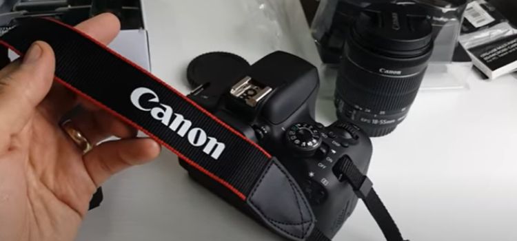 how to attach a canon camera strap